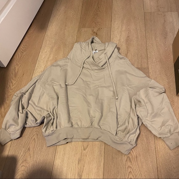 Young fabulous & broke sweatshirt - Picture 1 of 3